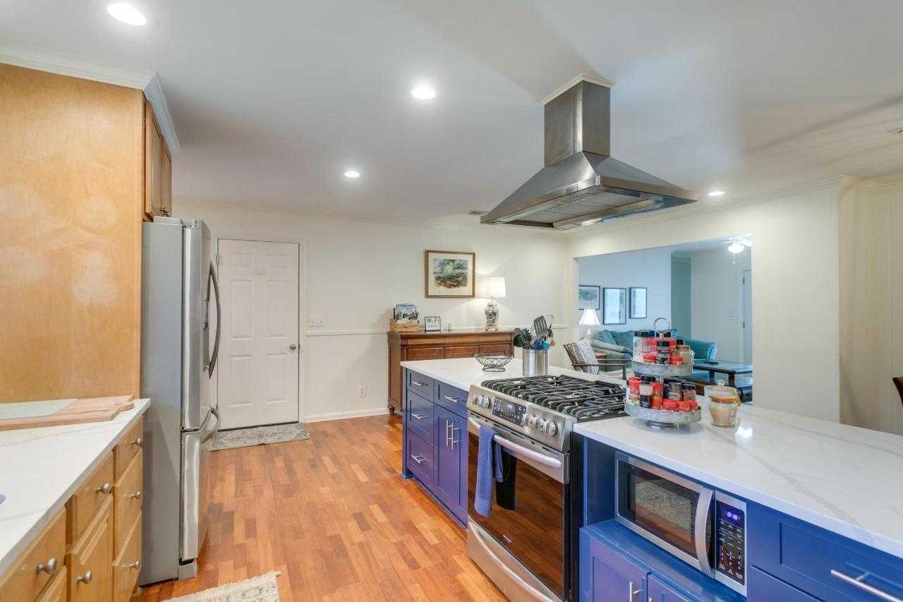 Spacious St Simons Island Vacation Rental With Pool! St. Simons Island Exterior photo