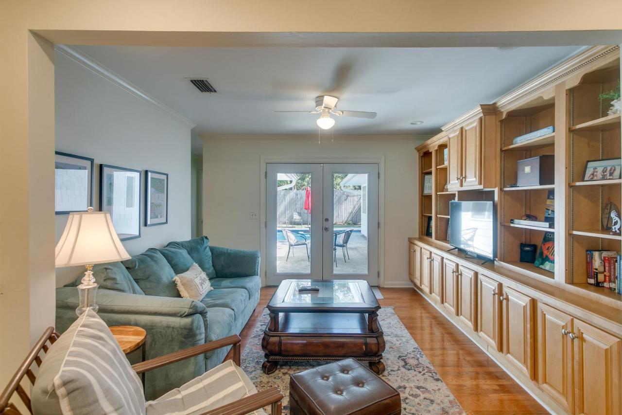 Spacious St Simons Island Vacation Rental With Pool! St. Simons Island Exterior photo