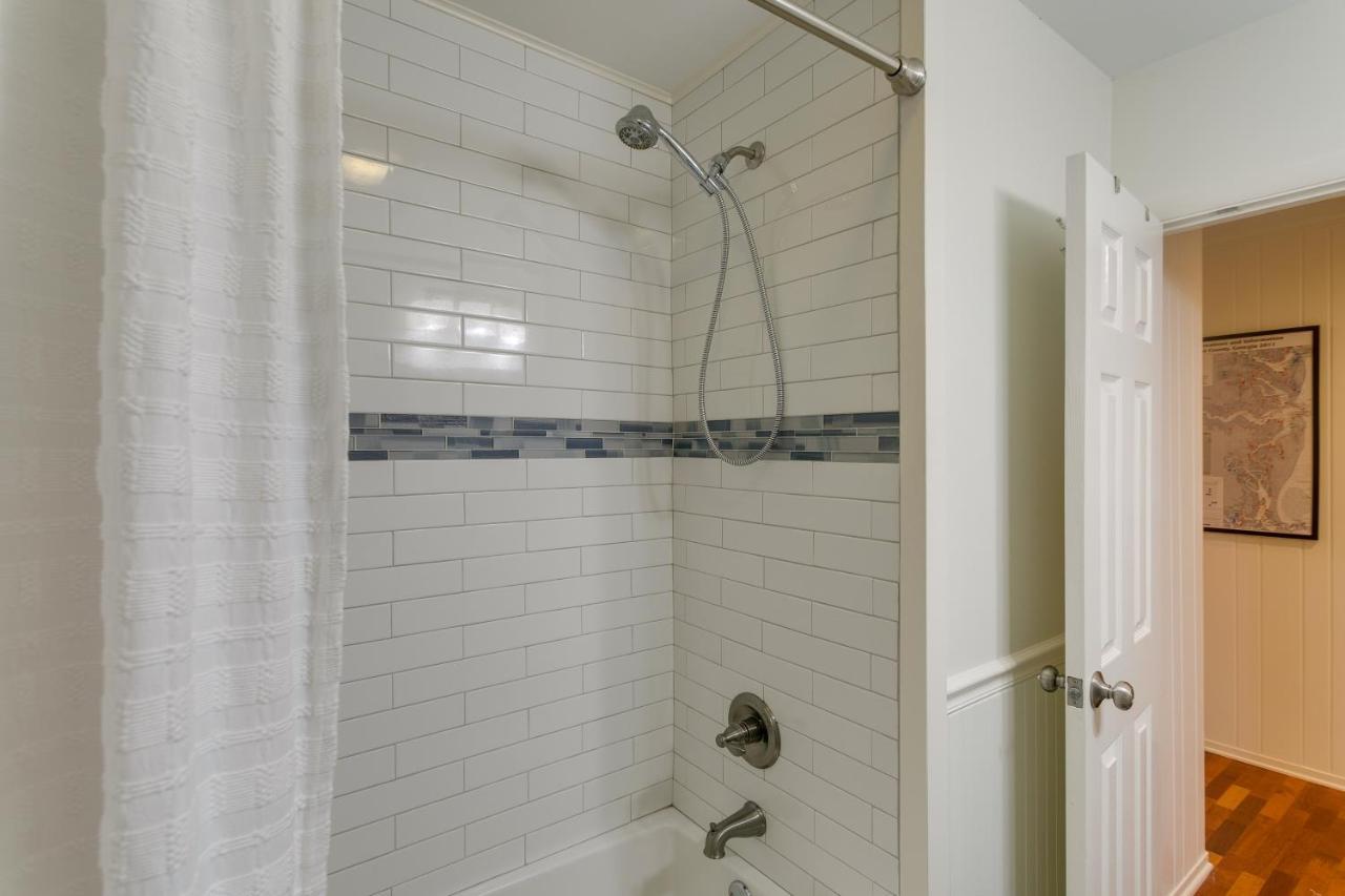 Spacious St Simons Island Vacation Rental With Pool! St. Simons Island Exterior photo